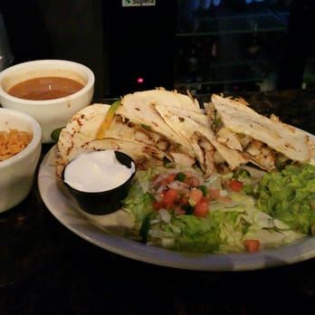 Mojitos Mexican Bar & Grill - Chicken quesadilla - Mexican Near Me - Odessa, Texas
