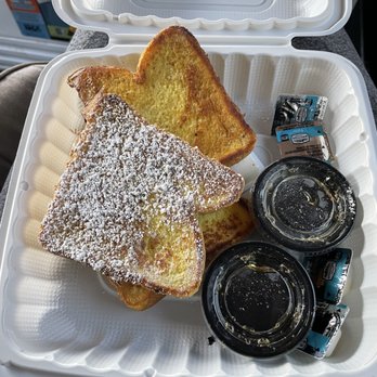 Hungry Bear Cafe - Cafes Near Me - Groveland, California Hungry Bear Cafe - Cafes Near Me - Groveland, California