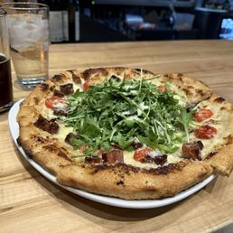 Pancetta pizza
