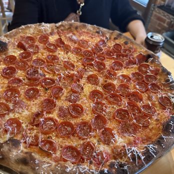 Pizza Mamo - Pizza Near Me - Honolulu, Hawaii
