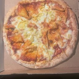 This pizza looks disgusting This pizza looks disgusting