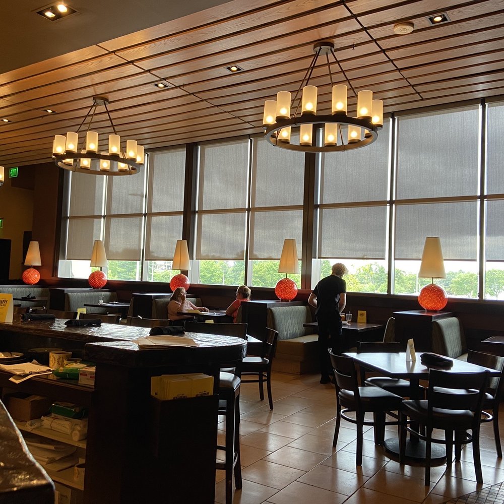 Bazille at Nordstrom - Inside - New American Near Me - Burlington, Massachusetts
