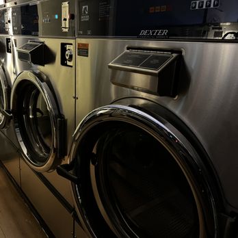 Paloma Cleaners & Laundry - Brand new machines, new floors & fully stocked bathroom - Laundromat Near Me - Pacifica, California Paloma Cleaners & Laundry - Brand new machines, new floors & fully stocked bathroom - Laundromat Near Me - Pacifica, California