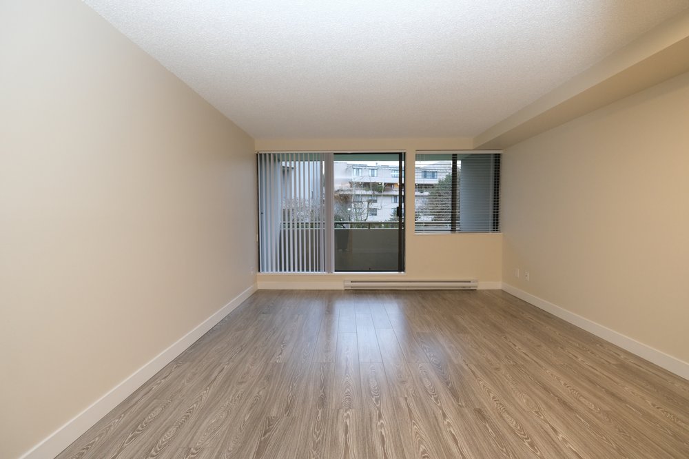 MOBERLY APARTMENTS Updated September 2024 10 Photos 630 Millbank