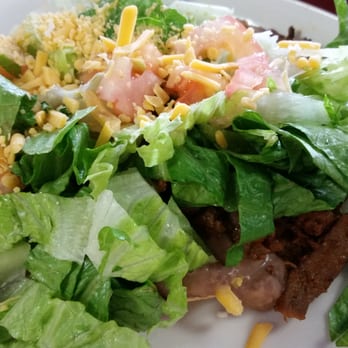 Los Robles Cafe - Doesnt look like much but this was one very filling and delicious al pastor tostada. - Mexican Near Me - Paso Robles, California Los Robles Cafe - Doesnt look like much but this was one very filling and delicious al pastor tostada. - Mexican Near Me - Paso Robles, California