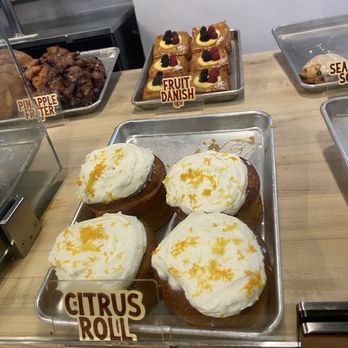 Winston’s Cafe & Bakery - Bakeries Near Me - Napa, California
