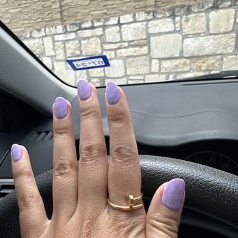 Bellagio Nail Studio - Polish wasn't painted smooth - Nail Salons Near Me - San Antonio, Texas