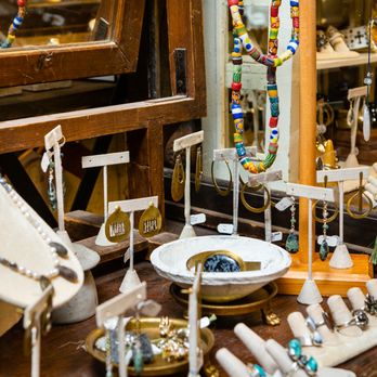 Rust & Feathers - Antiques Near Me - Leesburg, Virginia Rust & Feathers - Antiques Near Me - Leesburg, Virginia