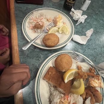 Super China Buffet - 9. Chinese Bread A. White Rice(Pint) salmon - Chinese Near Me - Indianapolis, Indiana