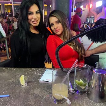 Oasis Lounge and Hookah Bar - Place is packed ! Service is great! Great music, food, hookah and drinks :) - Hookah Bars Near Me - Miami, Florida Oasis Lounge and Hookah Bar - Place is packed ! Service is great! Great music, food, hookah and drinks :) - Hookah Bars Near Me - Miami, Florida