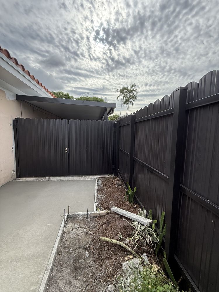 Slide of Universal Group