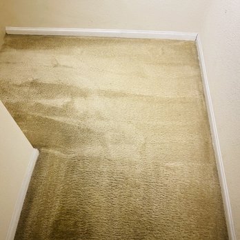 No Wet Carpet - Right after the cleaning. Entrance to garage, was very filthy. - Carpet Cleaning Near Me - Marina del Rey, California No Wet Carpet - Right after the cleaning. Entrance to garage, was very filthy. - Carpet Cleaning Near Me - Marina del Rey, California