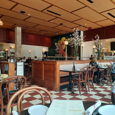 B.B. Italia Bistro & Bar by null