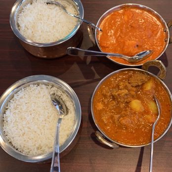 Masala Waves - Chicken Vindaloo Chicken Tikka Masala - Indian Near Me - Huntington Beach, California Masala Waves - Chicken Vindaloo Chicken Tikka Masala - Indian Near Me - Huntington Beach, California