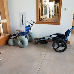 Cool wheelchairs.. Cool wheelchairs..