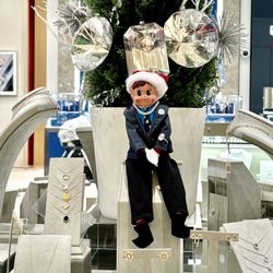 San Ramon Chamber of Commerce - Our Chamber Elf is shopping at Heller Jewelers for the holidays!