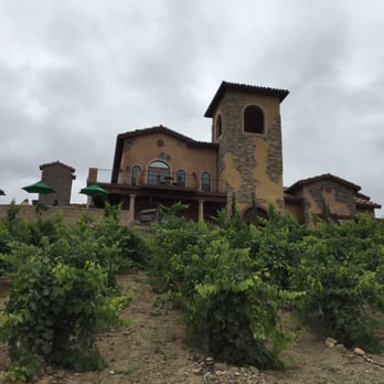 Robert Renzoni Vineyards - Wineries Near Me - Temecula, California Robert Renzoni Vineyards - Wineries Near Me - Temecula, California