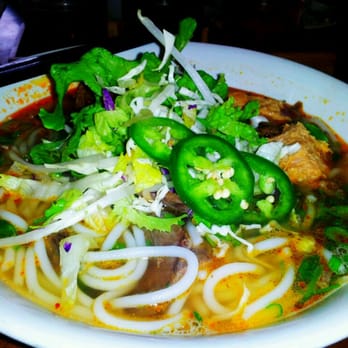Papaya - Bun Bo Hue - Vietnamese Near Me - Renton, Washington Papaya - Bun Bo Hue - Vietnamese Near Me - Renton, Washington