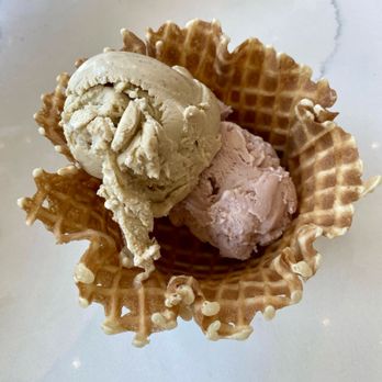 Jeni's Splendid Ice Creams - Coffee with Cream & Sugar, Strawberry Buttermilk - Ice Cream & Frozen Yogurt Near Me - Mountain Brook, Alabama Jeni's Splendid Ice Creams - Coffee with Cream & Sugar, Strawberry Buttermilk - Ice Cream & Frozen Yogurt Near Me - Mountain Brook, Alabama