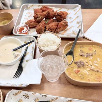 Big Mango Bangkok Kitchen & Bar - Wings, Massaman - Thai Near Me - Riverton, Utah
