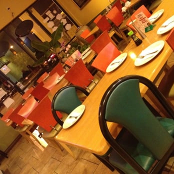 Thai Corner - Seating - Thai Near Me - Lake Forest, California Thai Corner - Seating - Thai Near Me - Lake Forest, California