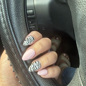 Vanity Nails - Nail Salons Near Me - Marina, California