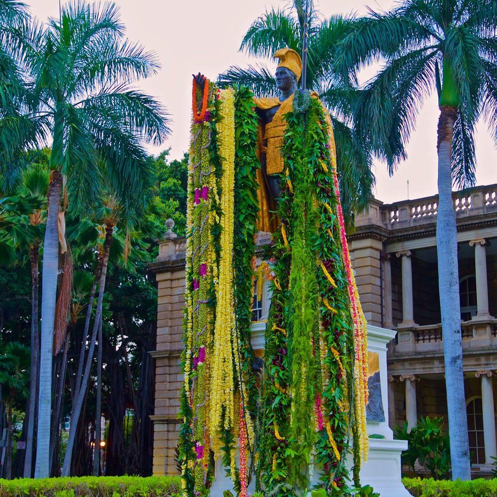 Kamehameha Statue - photo by Clyde Kamishita - Public Art Near Me - Honolulu, Hawaii Kamehameha Statue - photo by Clyde Kamishita - Public Art Near Me - Honolulu, Hawaii