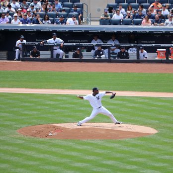 Yankee Stadium - Stadiums & Arenas Near Me - Bronx, New York