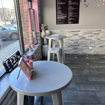 Doll’s Kitchen And Catering - Interior - Southern Near Me - Chicago, Illinois