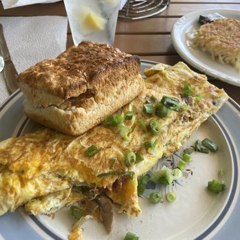 Sunrise Memphis - Rocky Mountain Omelette w/ Turkey bacon substitution. - Breakfast & Brunch Near Me - Memphis, Tennessee