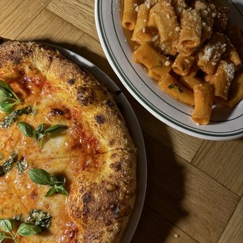 Jemma Hollywood - Margherita pizza  Spicy Rigatoni - Italian Near Me - Los Angeles, California