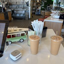 Guava splash smoothie in a size large Guava splash smoothie in a size large