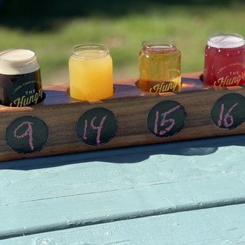 The Hungry Diner - Four sample flight - New American Near Me - Walpole, New Hampshire