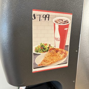 La Pizza E’ Bella - Great deal! As of 7-20-25. - Pizza Near Me - Paso Robles, California La Pizza E’ Bella - Great deal! As of 7-20-25. - Pizza Near Me - Paso Robles, California