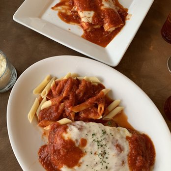 Mama Risos Restaurant - Italian Near Me - Lake George, New York