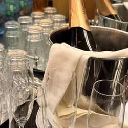 Sheraton Lisboa Hotel & Spa - Champagne at breakfast