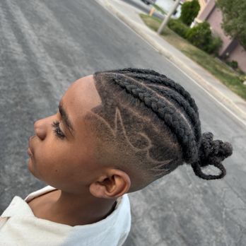 Signature Barbering - Kids haircut - Barbers Near Me - Palmdale, California Signature Barbering - Kids haircut - Barbers Near Me - Palmdale, California