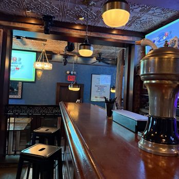 Downtown Social - Bar in the back room - Sports Bars Near Me - New York, New York Downtown Social - Bar in the back room - Sports Bars Near Me - New York, New York