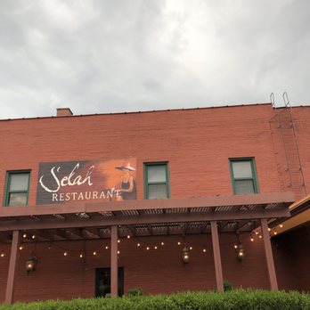 Selah Restaurant - Exterior - New American Near Me - Struthers, Ohio