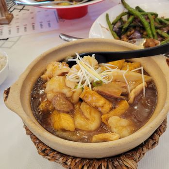 Sun Sui Wah Seafood Restaurant - Crab, Tofu Pot, string beans with eggplant in XO sauce - Cantonese Near Me - Bellevue, Washington