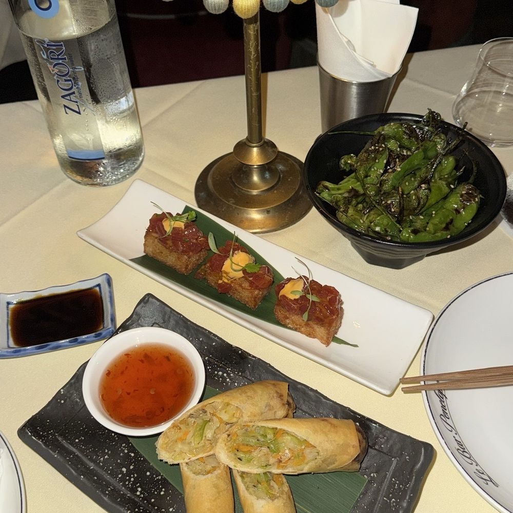 Le Bar Penelope - Soy Glazed Shishito Peppers, Spicy Tuna Crispy Rice, Vegetable Spring Rolls - Cocktail Bars Near Me - New York, New York Le Bar Penelope - Soy Glazed Shishito Peppers, Spicy Tuna Crispy Rice, Vegetable Spring Rolls - Cocktail Bars Near Me - New York, New York