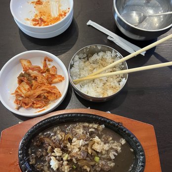 Mama's Kitchen - Bulgogi lunch special includes kimchi, broccoli, mushroom/eggplant dish and rice. - Korean Near Me - Menifee, California Mama's Kitchen - Bulgogi lunch special includes kimchi, broccoli, mushroom/eggplant dish and rice. - Korean Near Me - Menifee, California