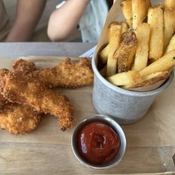 Oak - KID'S CHICKEN FINGERS - New American Near Me - Laguna Beach, California Oak - KID'S CHICKEN FINGERS - New American Near Me - Laguna Beach, California