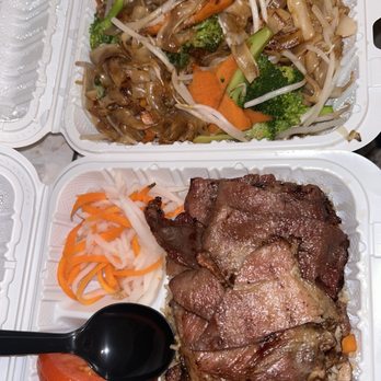 Pho Saigon - #35 w fried rice & #58 flat rice noodles no tofu - Vietnamese Near Me - Port Hueneme, California Pho Saigon - #35 w fried rice & #58 flat rice noodles no tofu - Vietnamese Near Me - Port Hueneme, California