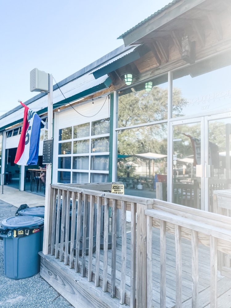 SOUTHPORT TAP AND CELLAR Updated October 2024 32 Photos & 17