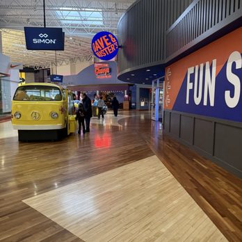 Dave & Buster's - American Near Me - Hanover, Maryland