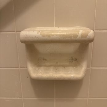 Oahu Tub Experts - The ugly old soap tray. Poor thing has seen better days! - Refinishing Services Near Me - Honolulu, Hawaii Oahu Tub Experts - The ugly old soap tray. Poor thing has seen better days! - Refinishing Services Near Me - Honolulu, Hawaii