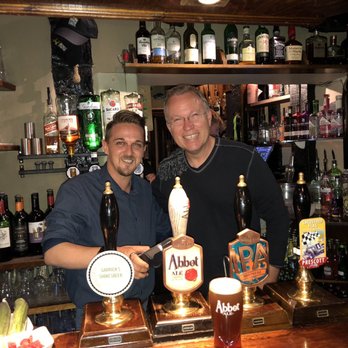 The Garrick Inn - Bar tender at Garrick's Inn. Brilliant. - Pubs Near Me - Stratford Upon Avon, WAR