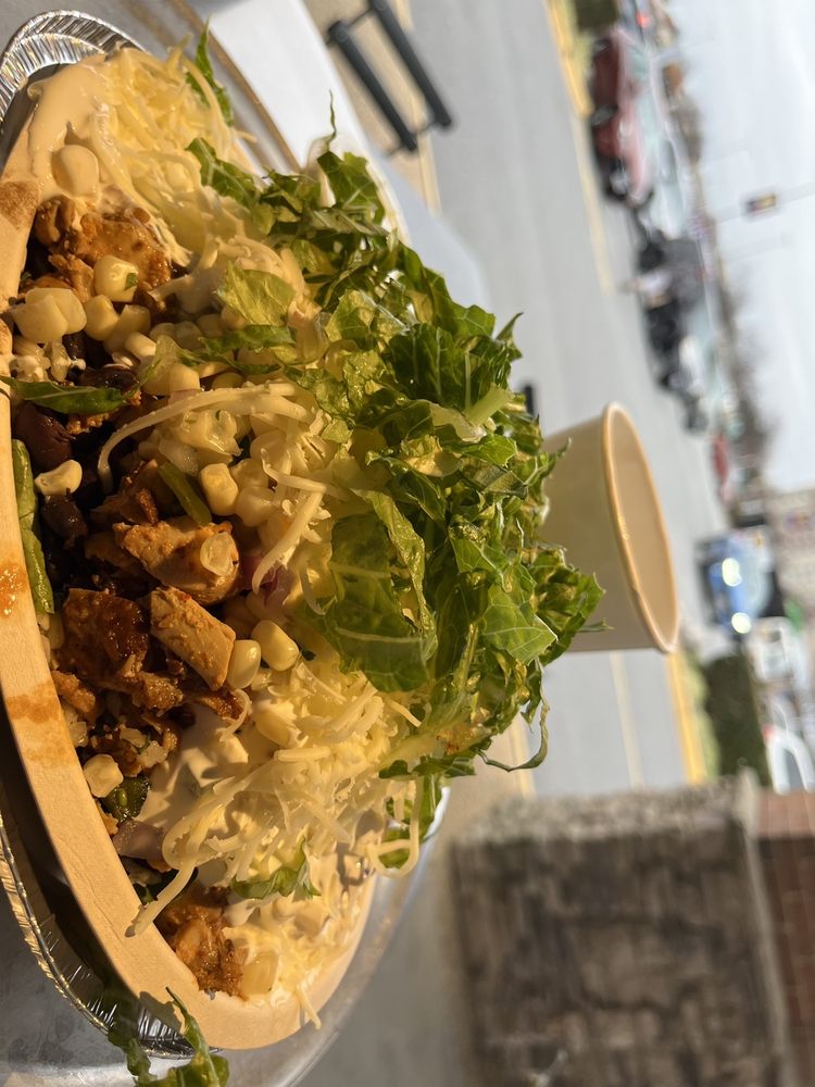 CHIPOTLE MEXICAN GRILL Updated September 2024 67 Photos & 147