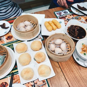 Tim Ho Wan - shrimp chive dumplings / char siu buns / shrimp dumplings / fried silky milk sticks / chicken feet / congee - Dim Sum Near Me - Honolulu, Hawaii Tim Ho Wan - shrimp chive dumplings / char siu buns / shrimp dumplings / fried silky milk sticks / chicken feet / congee - Dim Sum Near Me - Honolulu, Hawaii